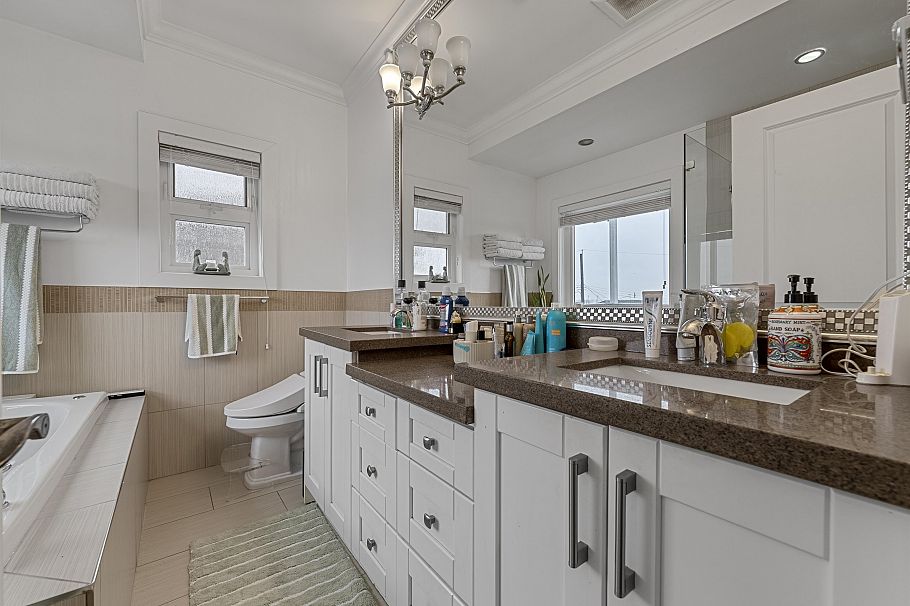 136 E 59th Avenue Vancouver, BC - 20