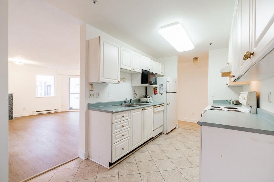 74 2733 N Kent Avenue Vancouver, BC - 16