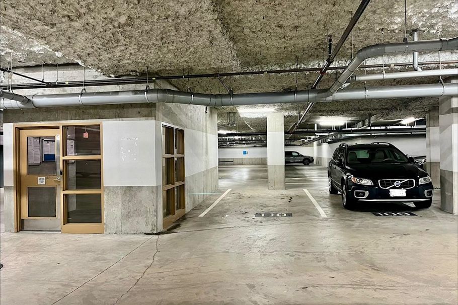 407 1111 E 27 Street North Vancouver, BC - 28