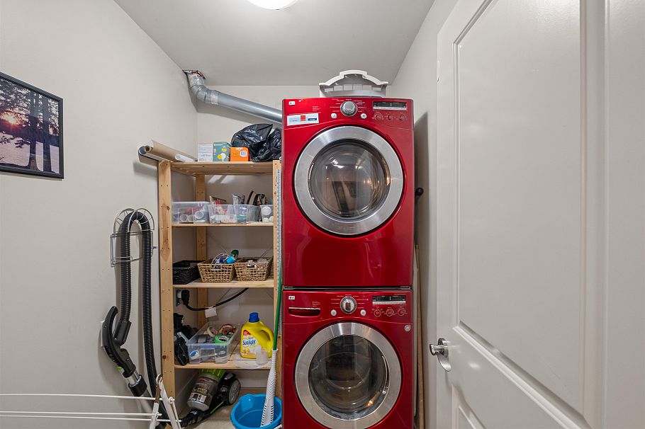 1127 St. Andrews Avenue North Vancouver, BC - 26