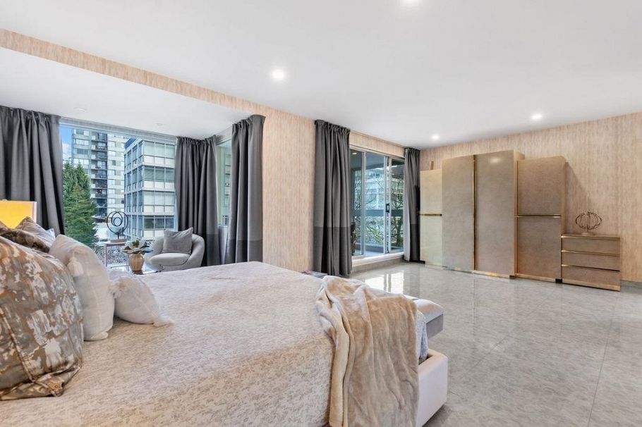 401 2015 Beach Avenue Vancouver, BC - 24