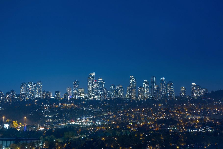 2301 125 E 14th Street North Vancouver, BC - 38