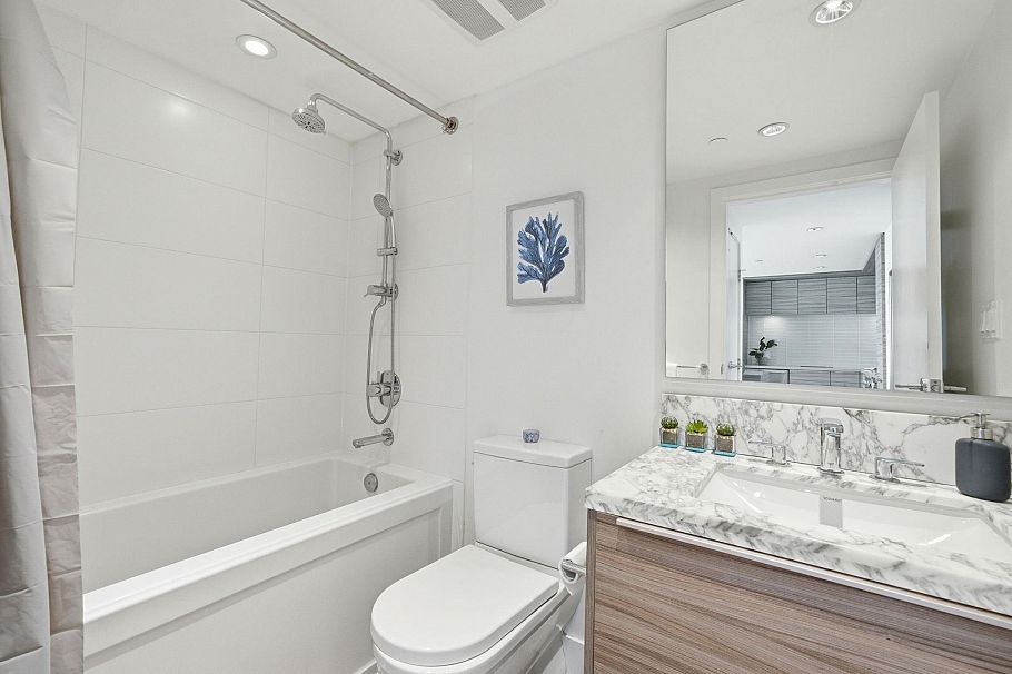 1606 1550 Fern Street North Vancouver, BC - 19