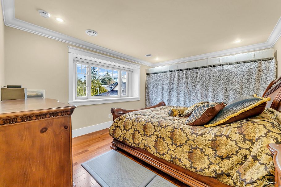 2139 W 22nd Avenue Vancouver, BC - 23