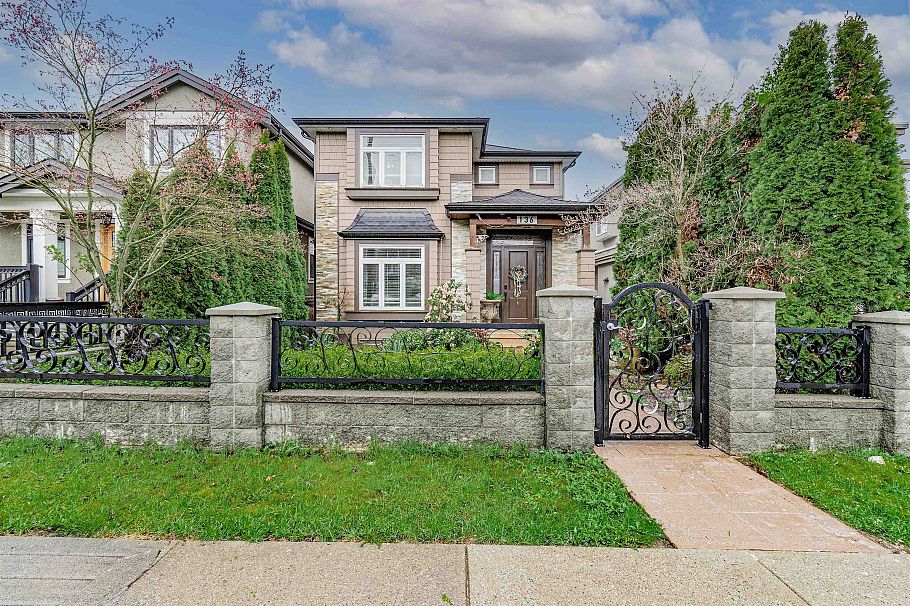 136 E 59th Avenue Vancouver, BC - 1