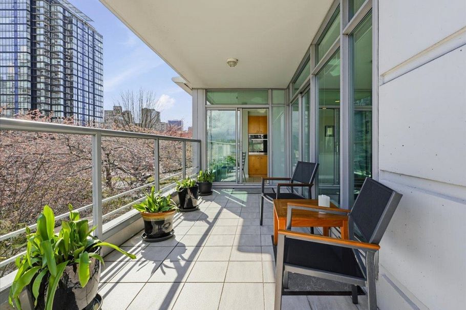 202 1790 Bayshore Drive Vancouver, BC - 16