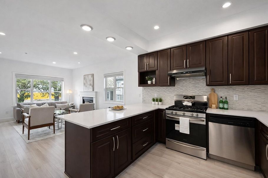 4172 Welwyn Street Vancouver, BC - 3