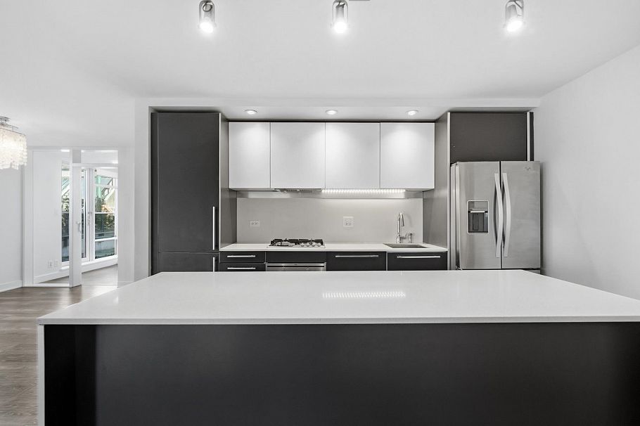301 1762 Davie Street Vancouver, BC - 10