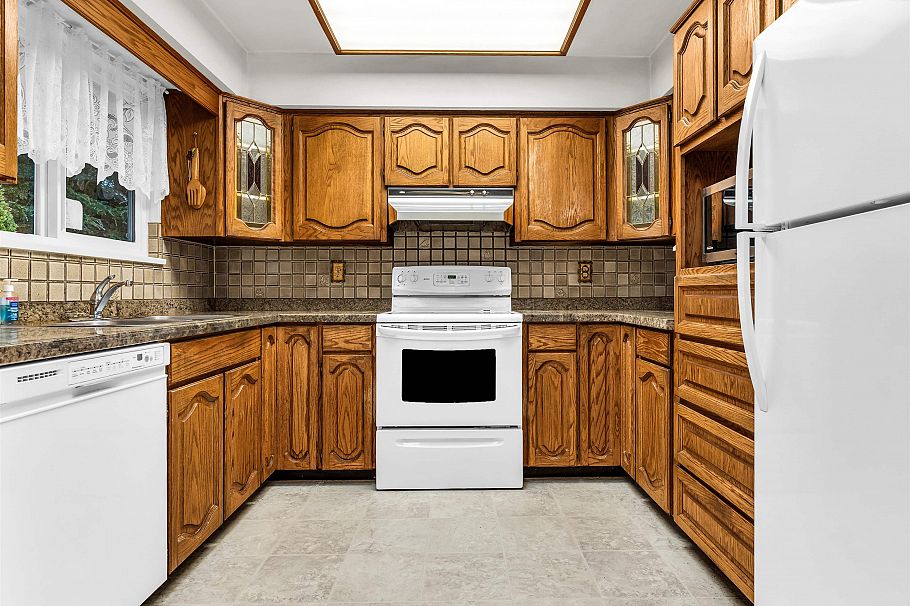 6884 Toderick Street Vancouver, BC - 9