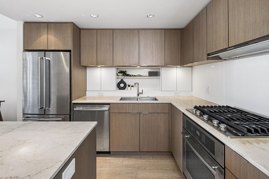 1209 111 E 1st Avenue Vancouver, BC - 10