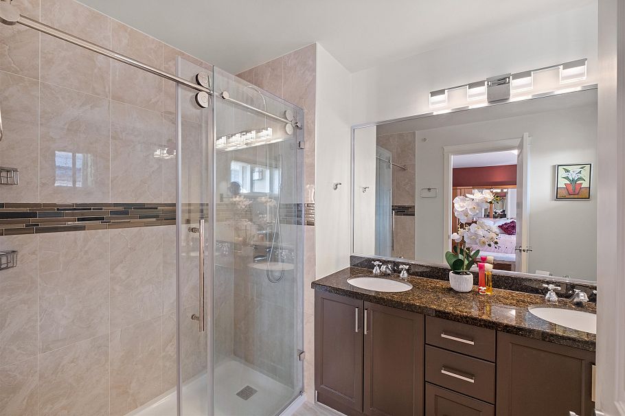 1127 St. Andrews Avenue North Vancouver, BC - 22