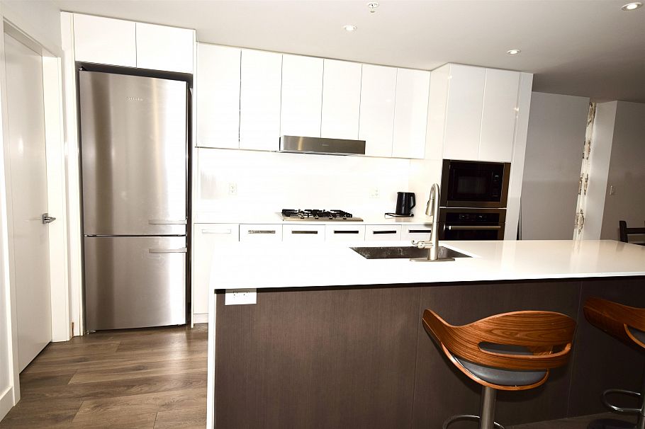 759 W 41st Avenue Vancouver, BC - 9