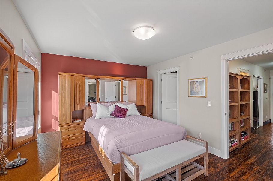 1127 St. Andrews Avenue North Vancouver, BC - 20