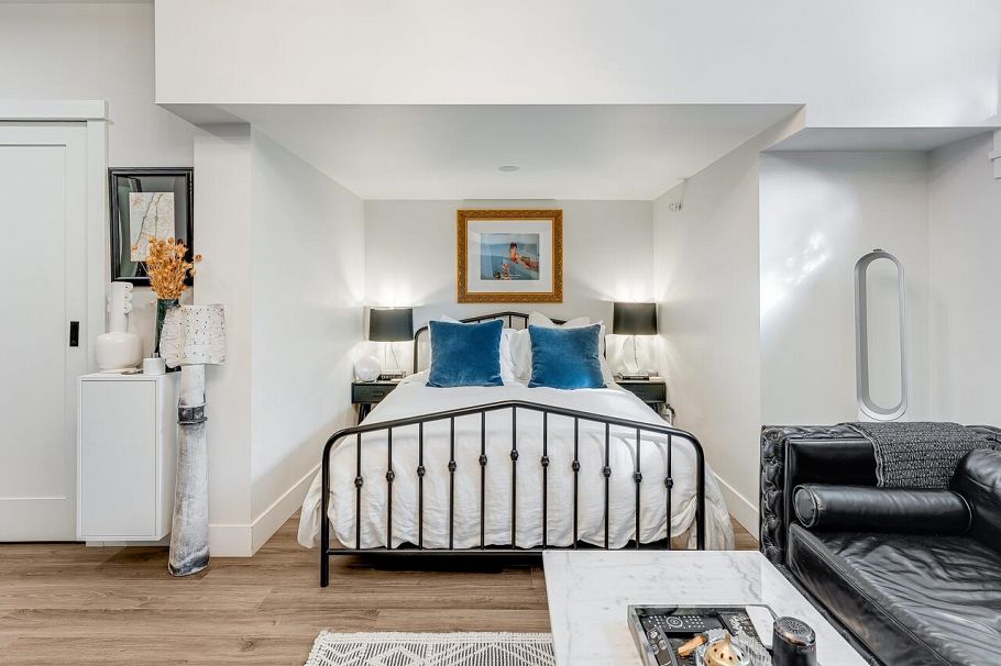 3431 Porter Street Vancouver, BC - 20