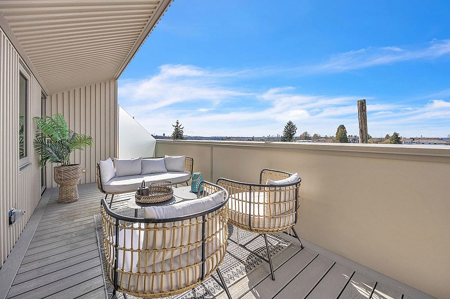 2 2915 E 5th Avenue Vancouver, BC - 29