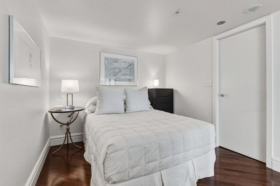 401 988 Richards Street Vancouver, BC - 25