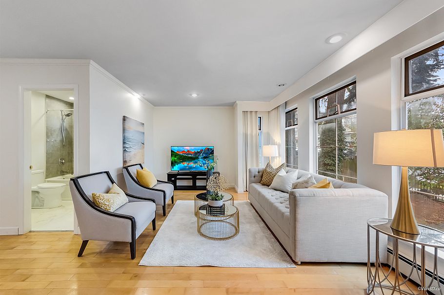 3657 W 29th Avenue Vancouver, BC - 2