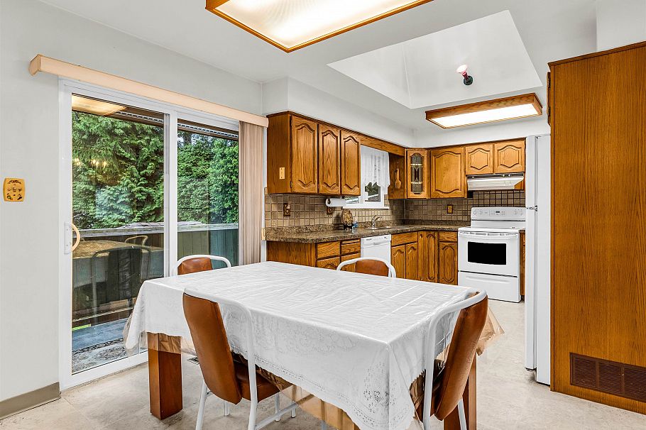 6884 Toderick Street Vancouver, BC - 10
