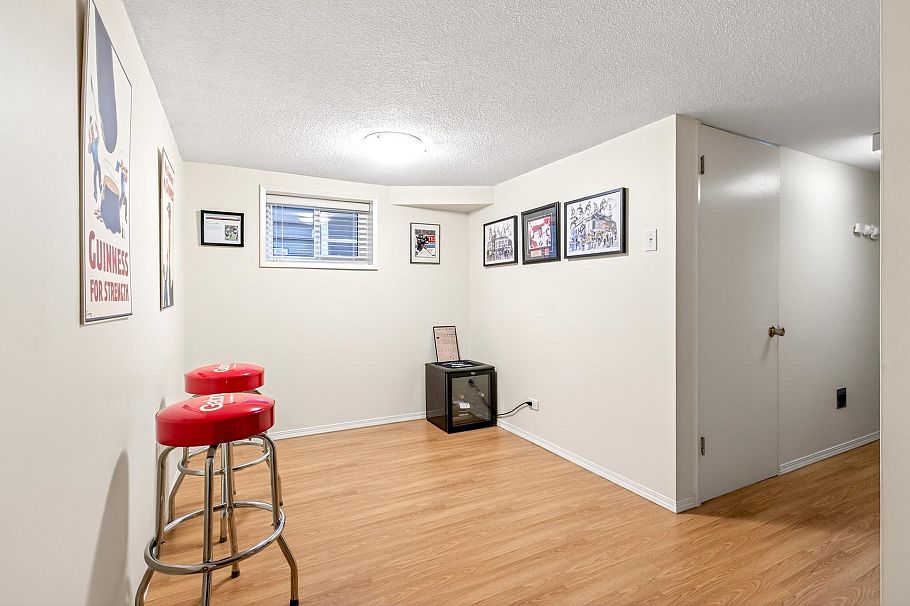 3494 Oxford Street Vancouver, BC - 33