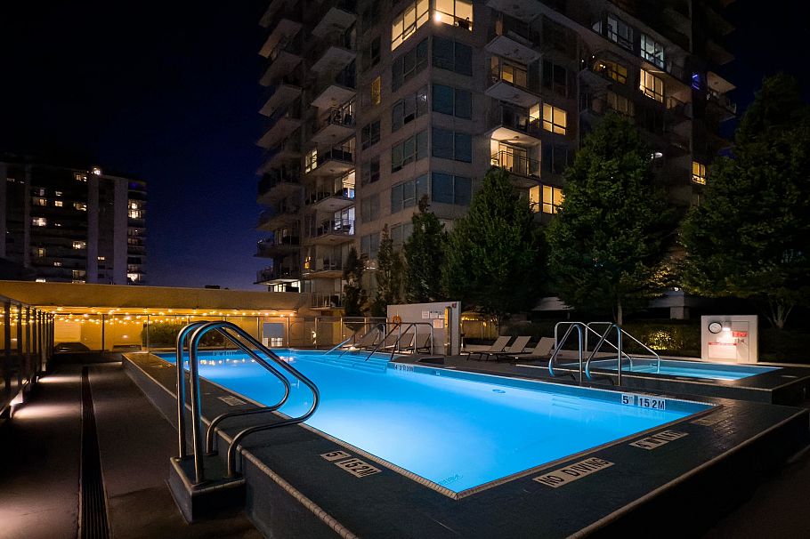 2301 125 E 14th Street North Vancouver, BC - 25