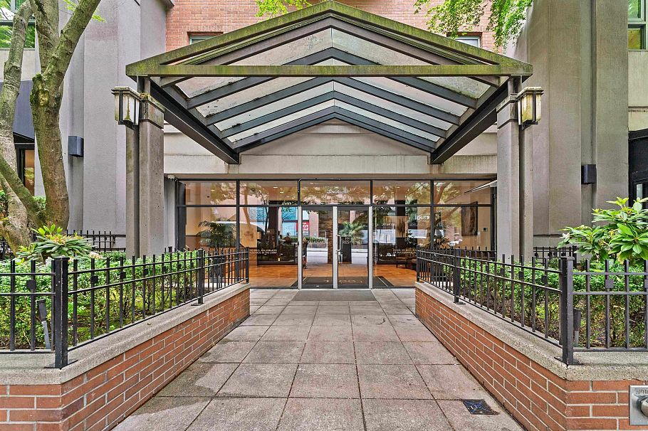 702 1188 Howe Street Vancouver, BC - 26