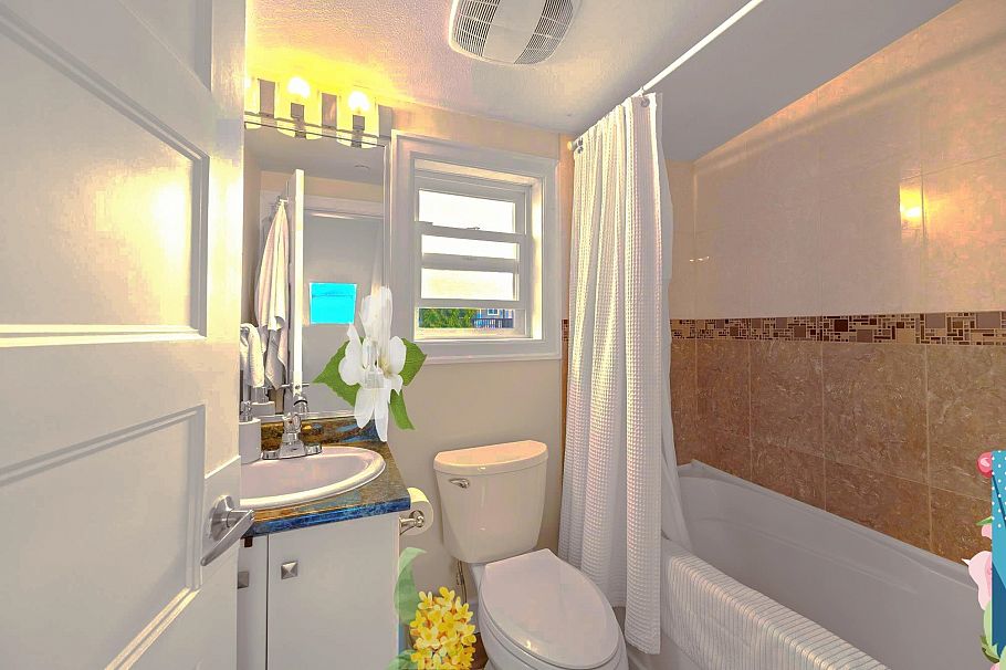 2643 E 8th Avenue Vancouver, BC - 26