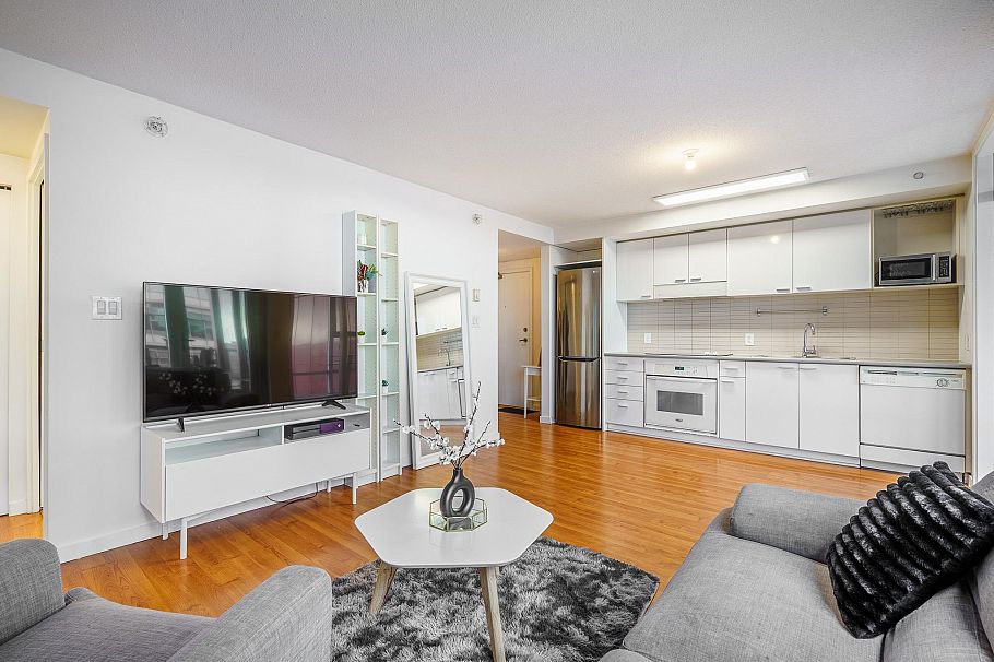 1209 111 W Georgia Street Vancouver, BC - 8