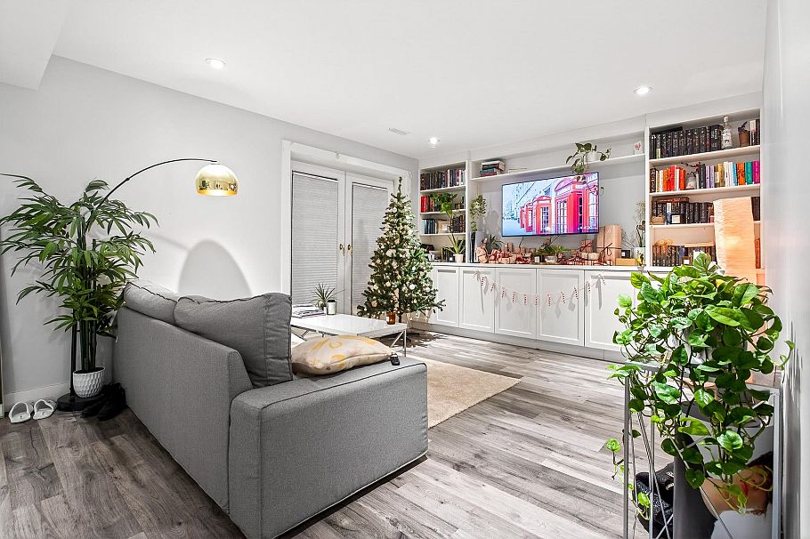 1614 Lynn Valley Road North Vancouver, BC - 19