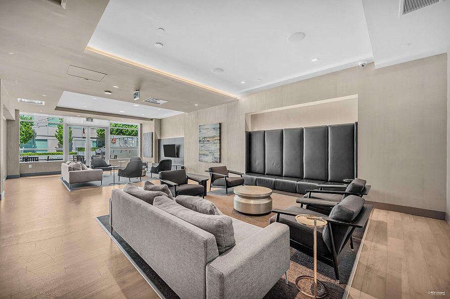 2301 125 E 14th Street North Vancouver, BC - 33