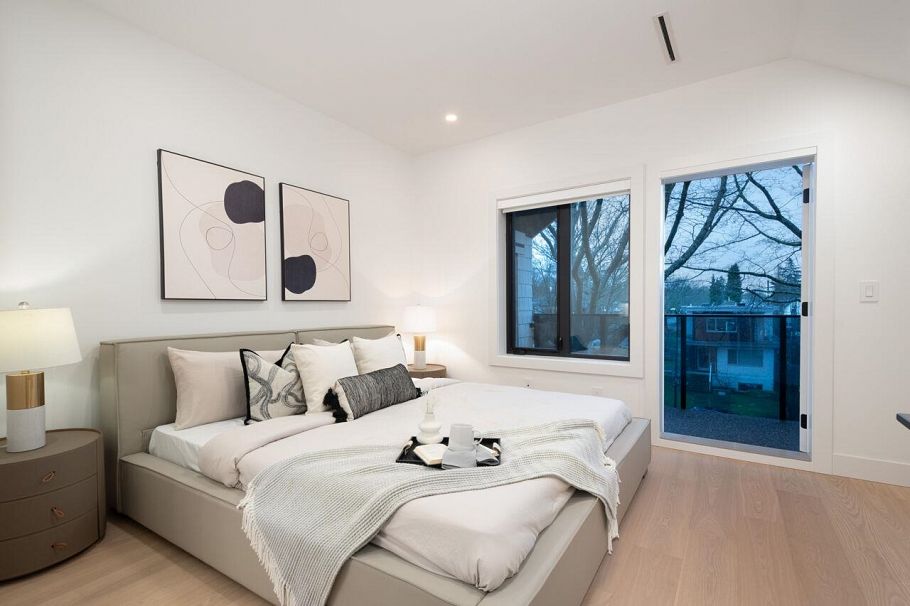 2493 Eton Street Vancouver, BC - 30