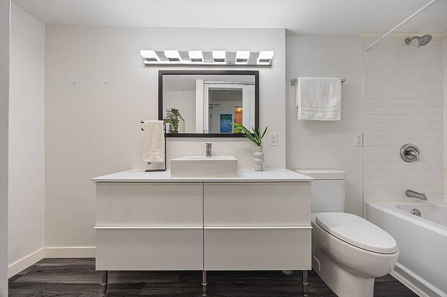 103 2110 Cornwall Avenue Vancouver, BC - 20