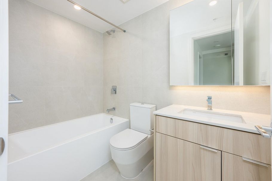 2304 6087 Wilson Avenue Burnaby, BC - 10