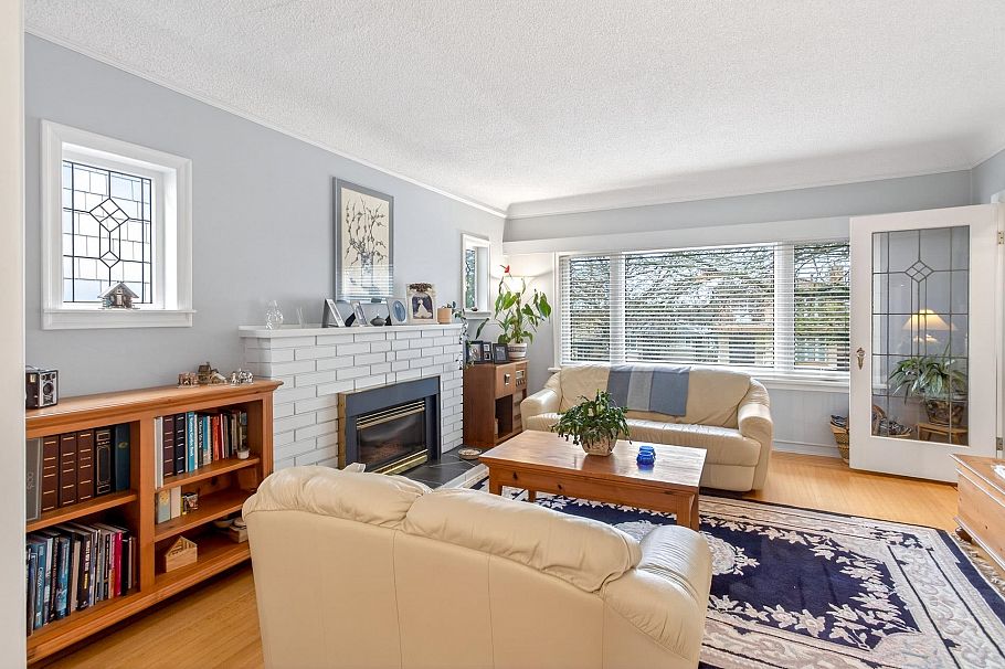 3494 Oxford Street Vancouver, BC - 6