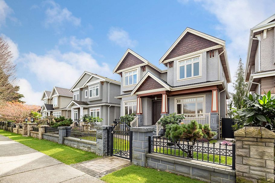 172 W 46th Avenue Vancouver, BC - 4