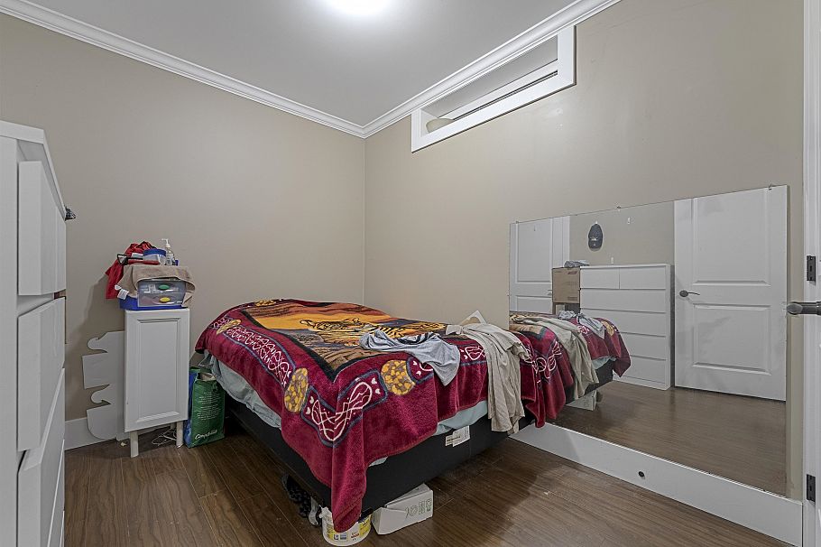 136 E 59th Avenue Vancouver, BC - 35