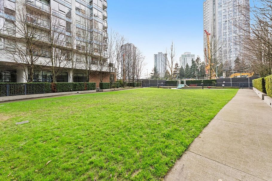 3705 928 Beatty Street Vancouver, BC - 13
