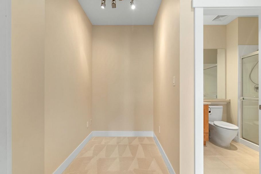 407 1111 E 27 Street North Vancouver, BC - 22