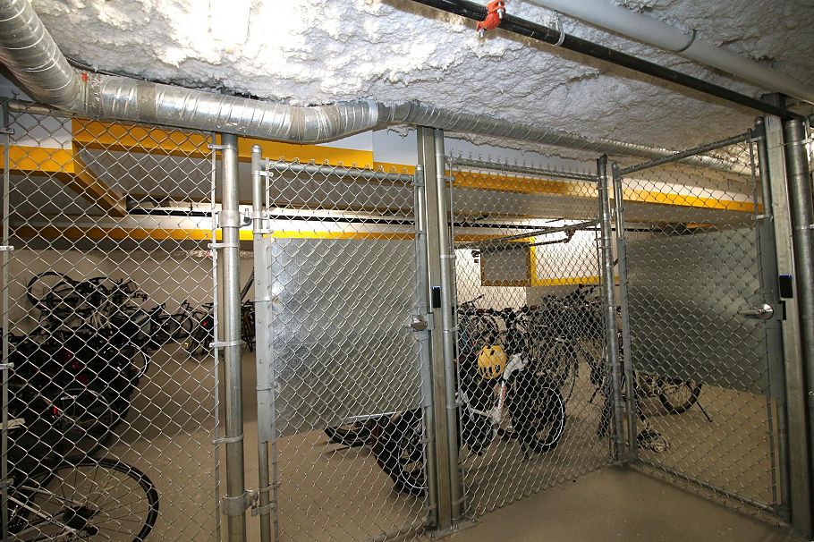 125 E 1st Avenue Vancouver, BC - 24