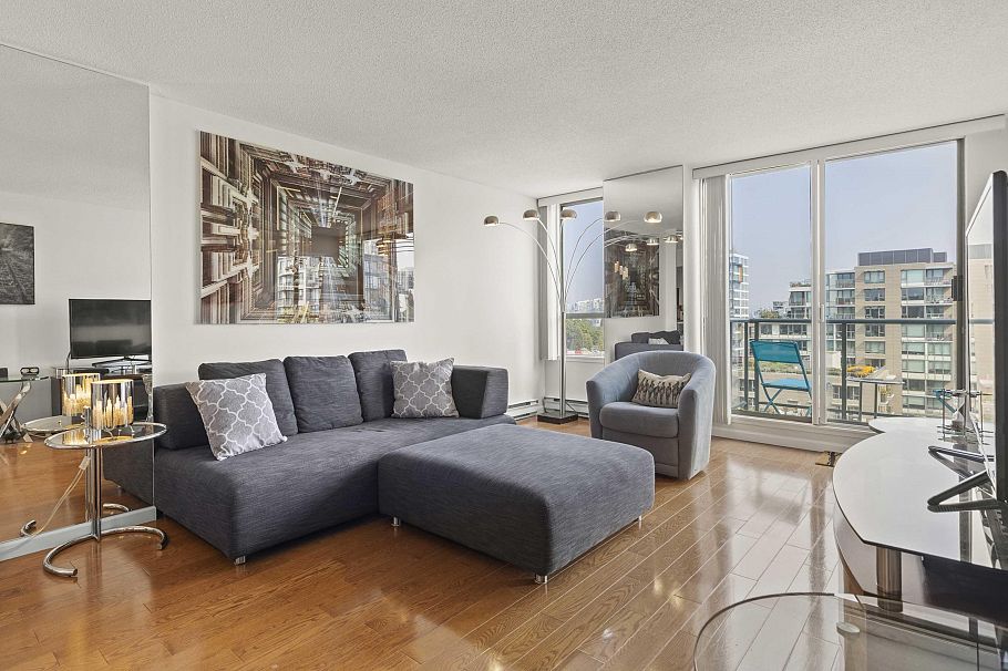 904 2288 Pine Street Vancouver, BC - 1