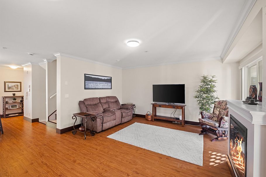 1127 St. Andrews Avenue North Vancouver, BC - 8