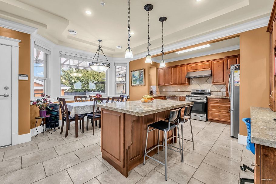 2139 W 22nd Avenue Vancouver, BC - 13