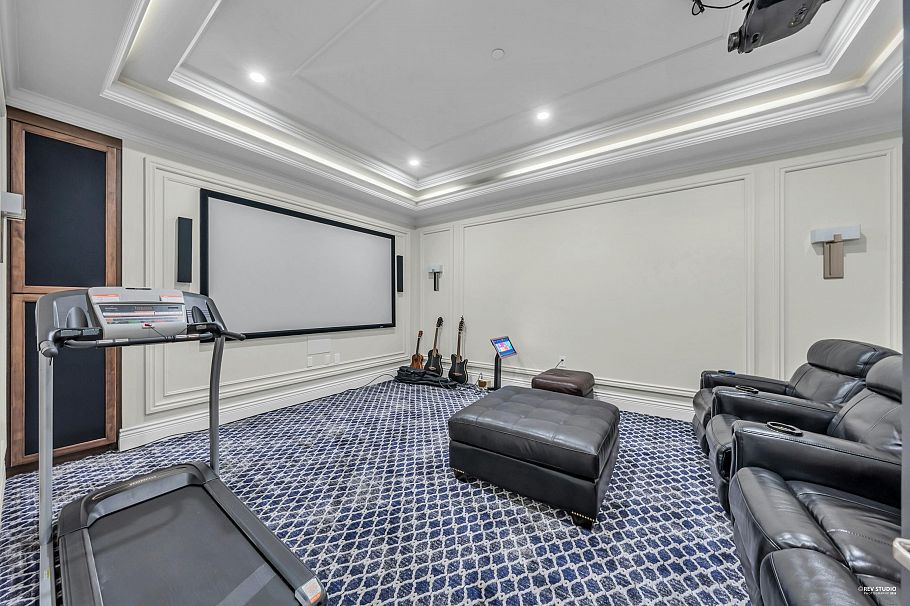 3562 W 34th Avenue Vancouver, BC - 31