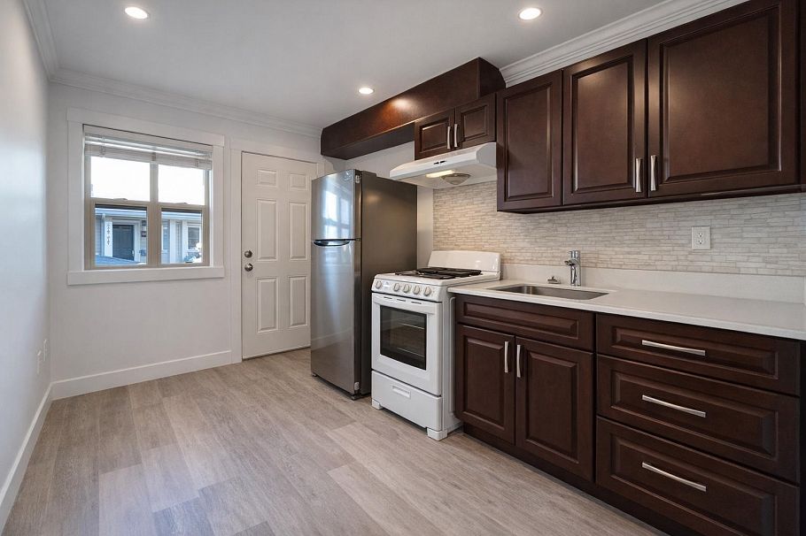 4172 Welwyn Street Vancouver, BC - 24