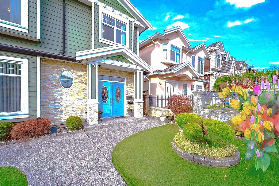 2643 E 8th Avenue Vancouver, BC - 4