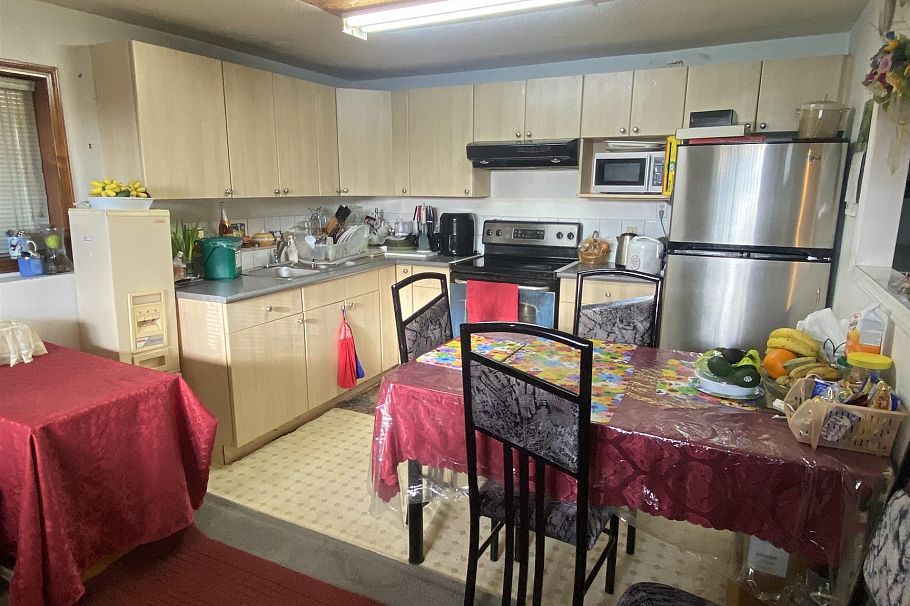 4712 Victoria Drive Vancouver, BC - 14