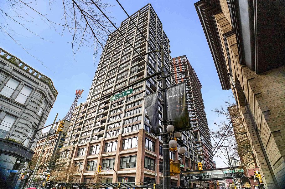 1701 108 W Cordova Street Vancouver, BC - 1