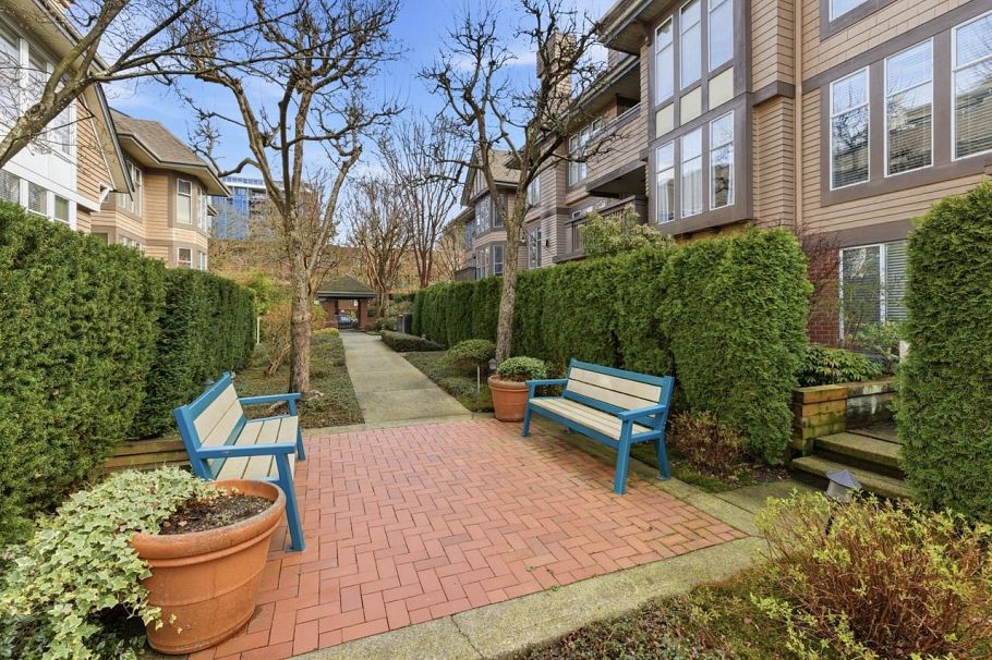 W206 639 W 14th Avenue Vancouver, BC - 34