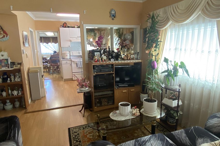 4712 Victoria Drive Vancouver, BC - 11