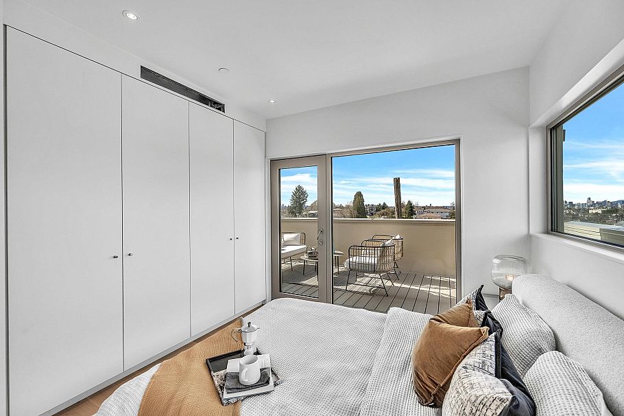 2 2915 E 5th Avenue Vancouver, BC - 27