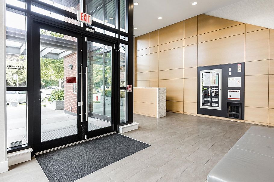 302 2321 Scotia Street Vancouver, BC - 3